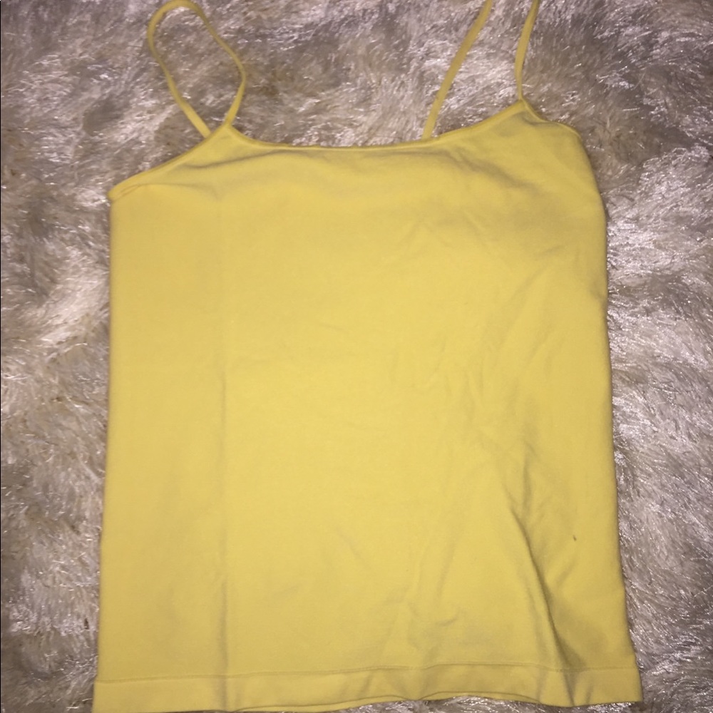 Bundle of 3 tank tops!